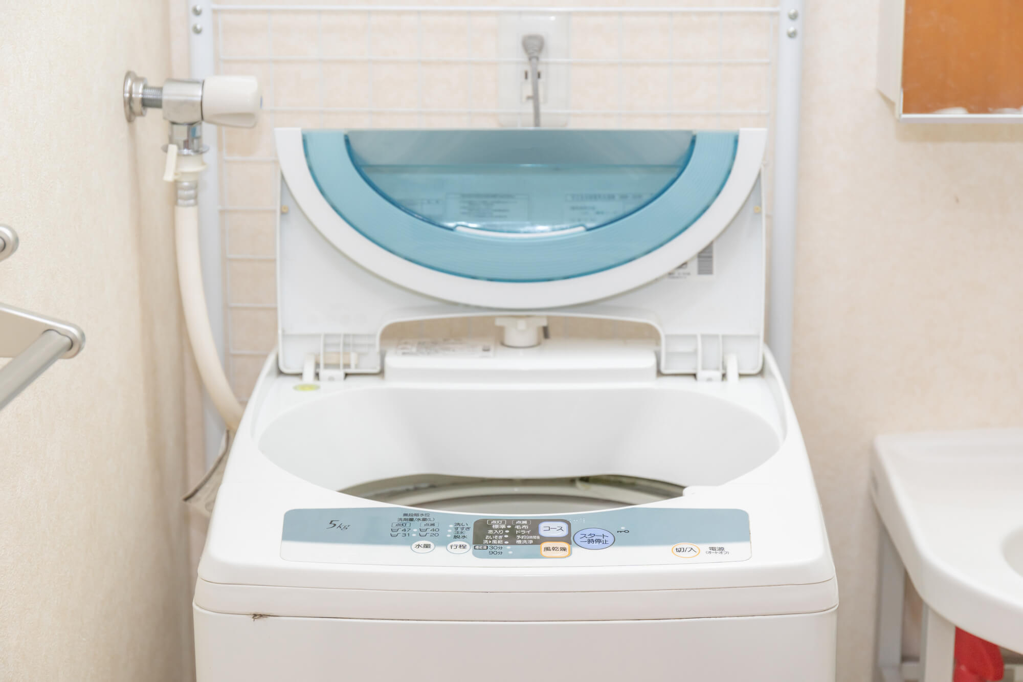 洗濯機の水漏れの原因と対処法をご紹介｜応急処置や予防方法も解説